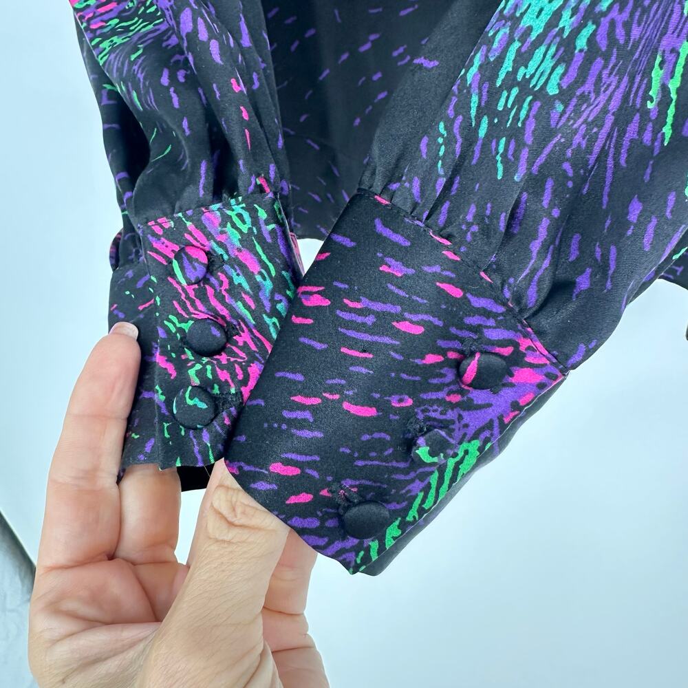 Scilla Womens 100% silk Long Sleeve Top Sz M Blouse Black Artsy Firework Fairy - Picture 8 of 11
